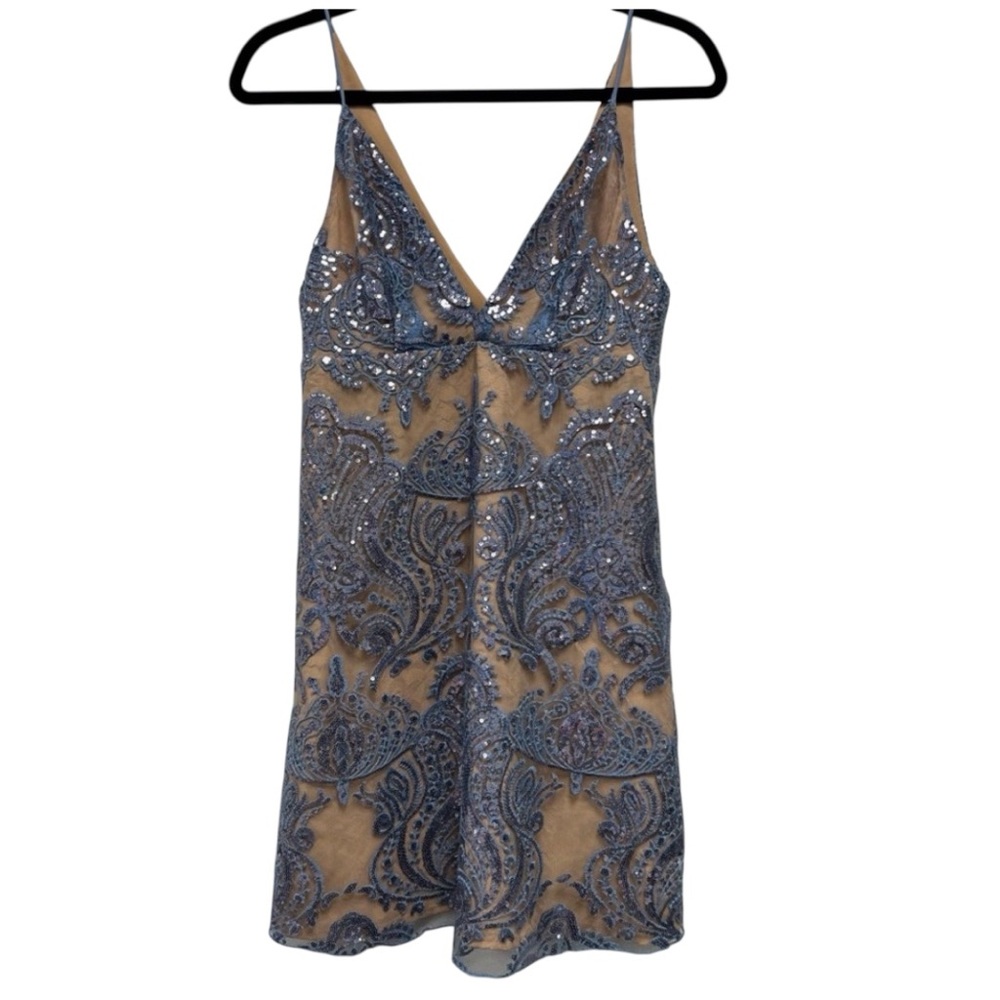 Free People “Night Shimmer” Cocktail Mini Dress in Light Blue. Size 6 - Picture 5 of 5
